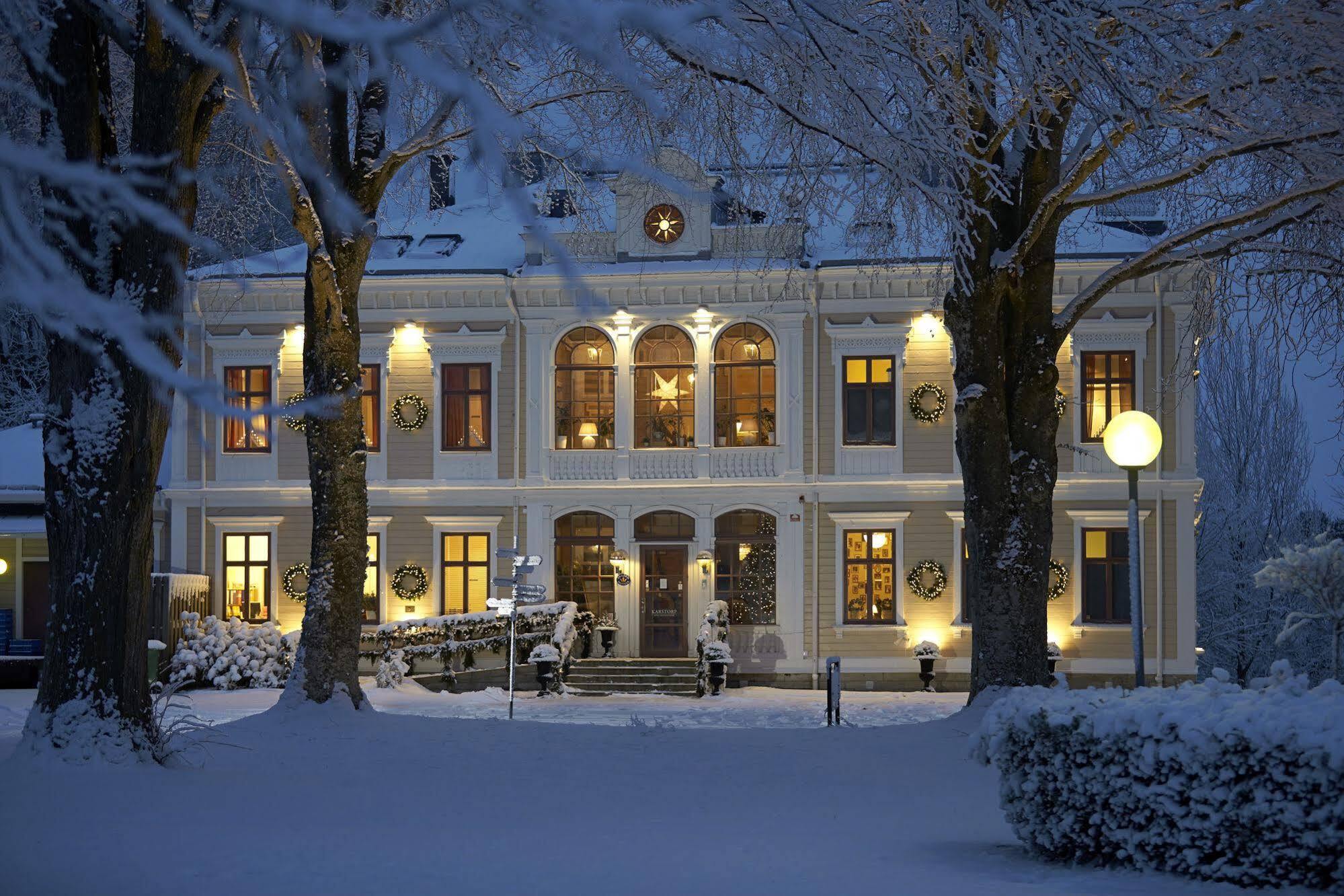 Karstorp Saeteri - Hotell Och Konferens Skovde Exterior photo